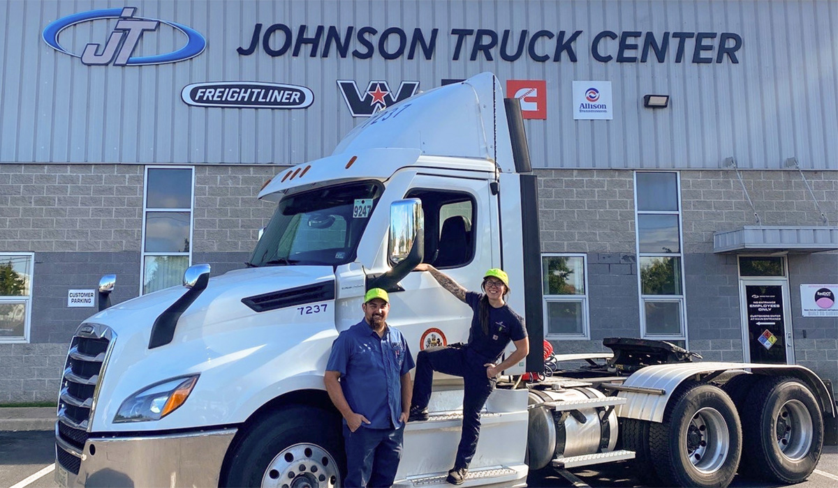 Photo of technician apprentice Hailey Bergsurd and foreman Chris Martin