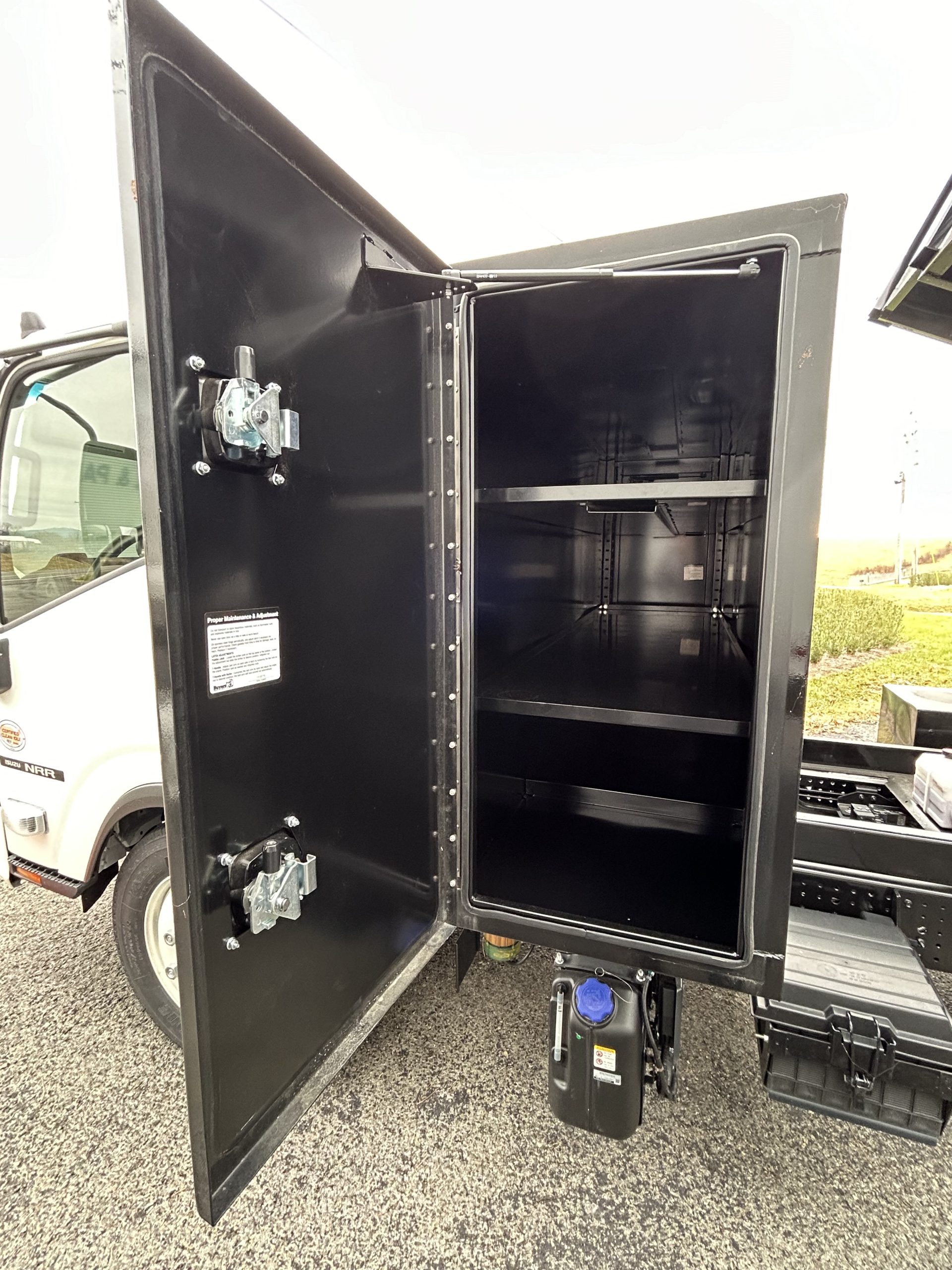 2025 ISUZU NRR 111 2025 ISUZU NRR 111 - image 5 of 6