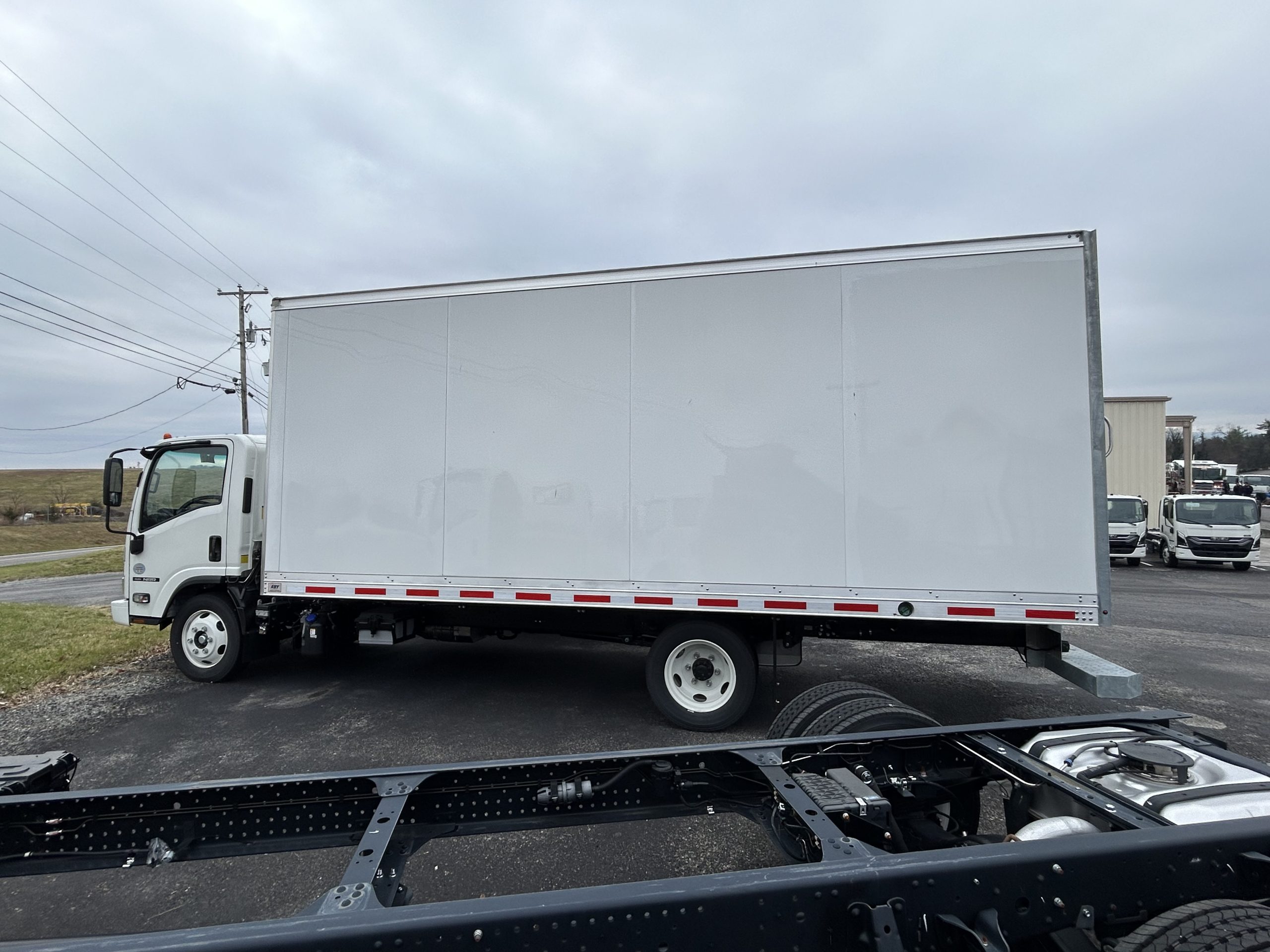 2024 ISUZU 105 2024 ISUZU 105 - image 1 of 3