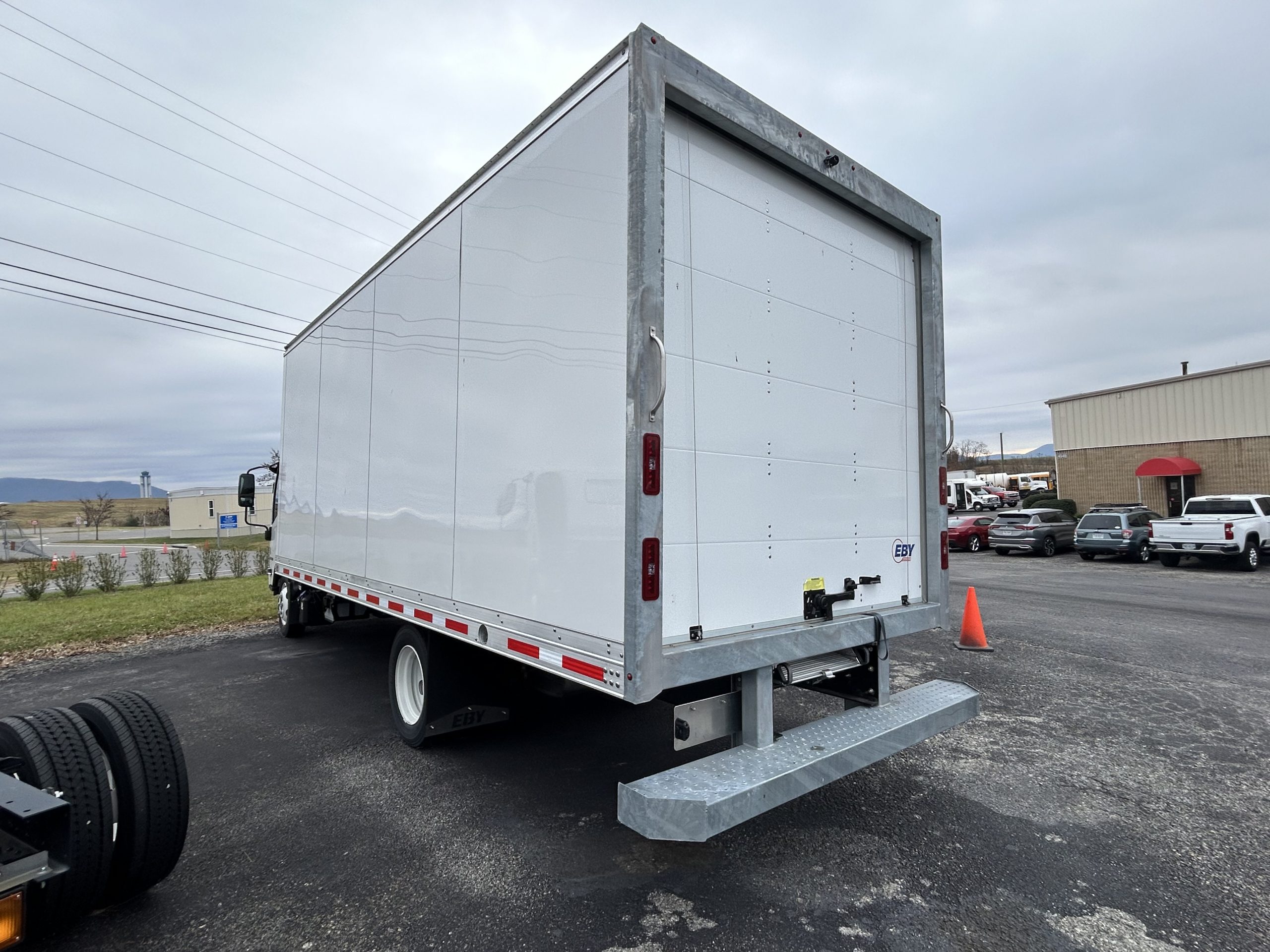 2024 ISUZU 105 2024 ISUZU 105 - image 2 of 3