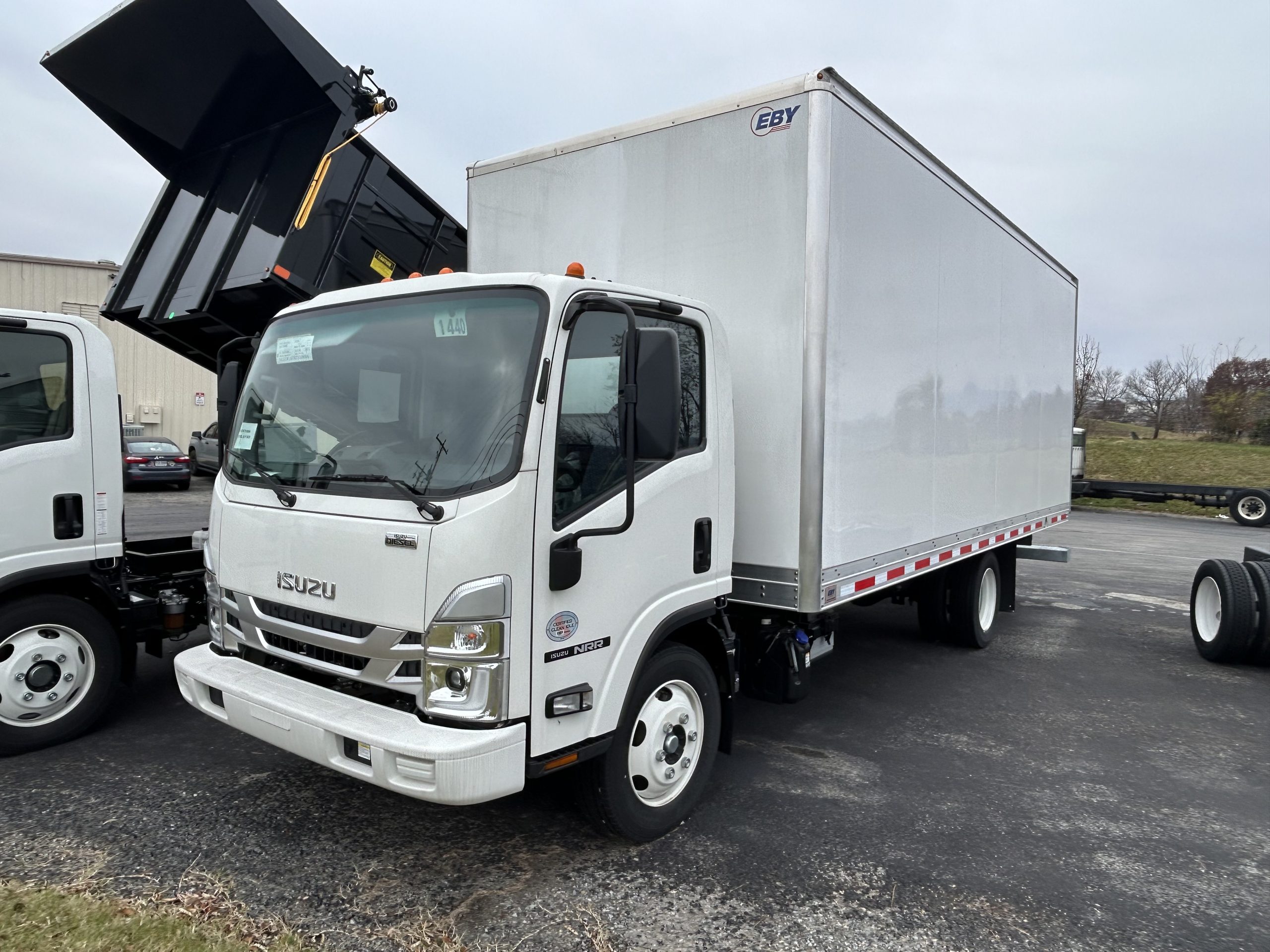 2024 ISUZU 105 2024 ISUZU 105 - image 3 of 3